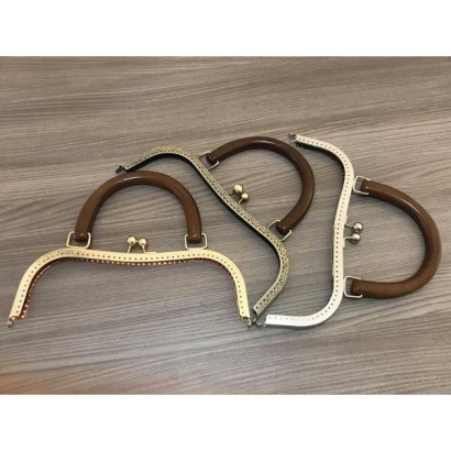 Μεταλλικό χερούλι