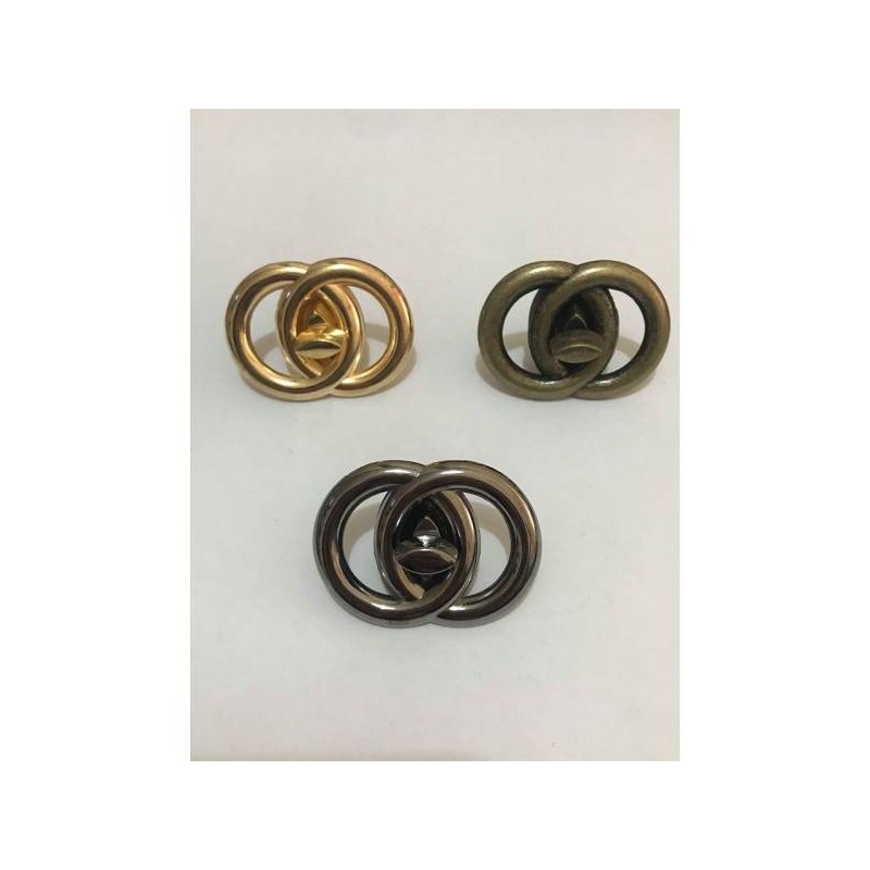 Κούμπωμα σανελ καρφωτό