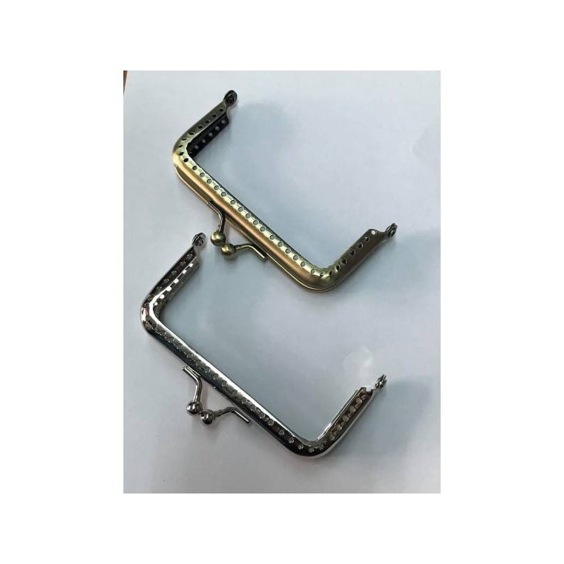 Μεταλλικό χερούλι 9 cm