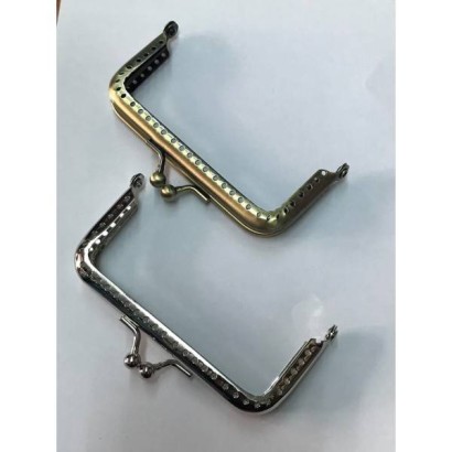 Μεταλλικό χερούλι 9 cm