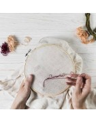 EMBROIDERY NEEDLES AND ACCESSORIES